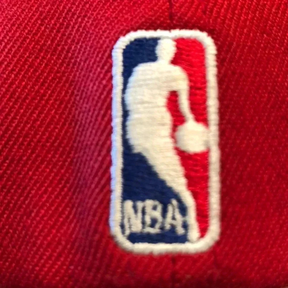 NBA Reebok Authentic Hat - Picture 7 of 7
